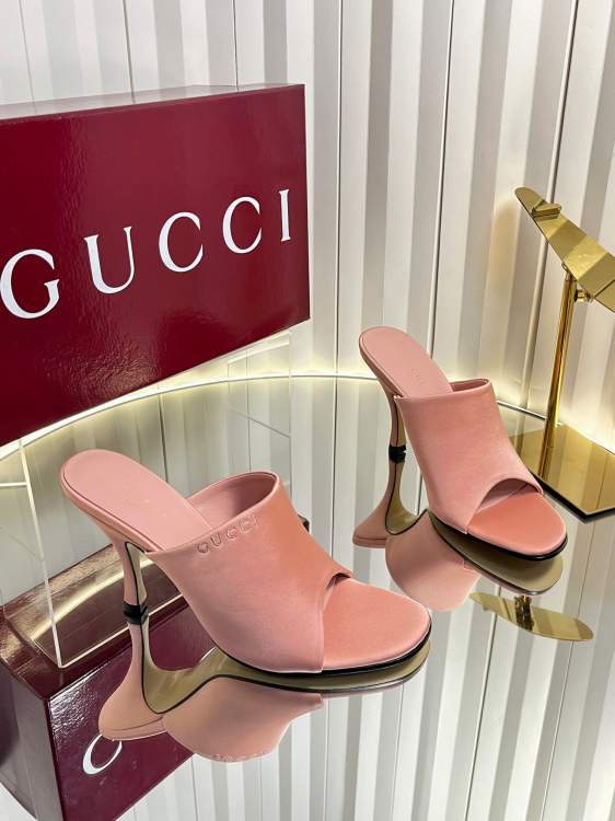 Picture of Gucci Shoes _SKUGuccisz35-42mnq01047515